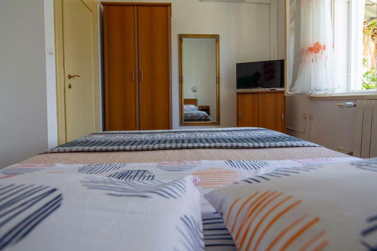 Appartamento Vila Niko Makarska Esterno foto