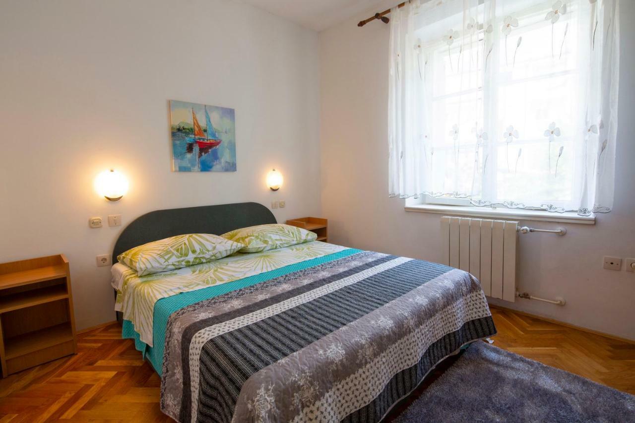 Appartamento Vila Niko Makarska Esterno foto