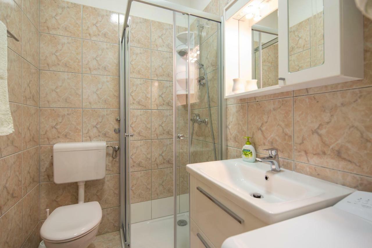 Appartamento Vila Niko Makarska Esterno foto
